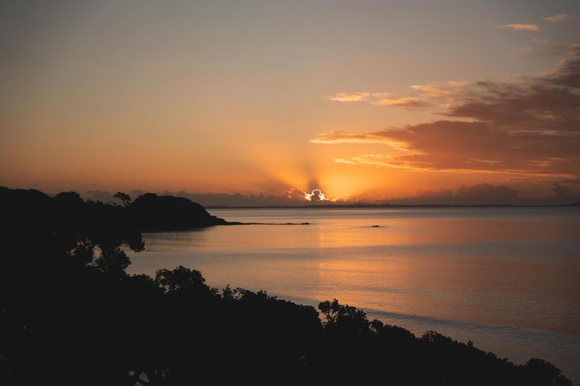 Sunlit Bay Villas Coopers Beach Luaran gambar